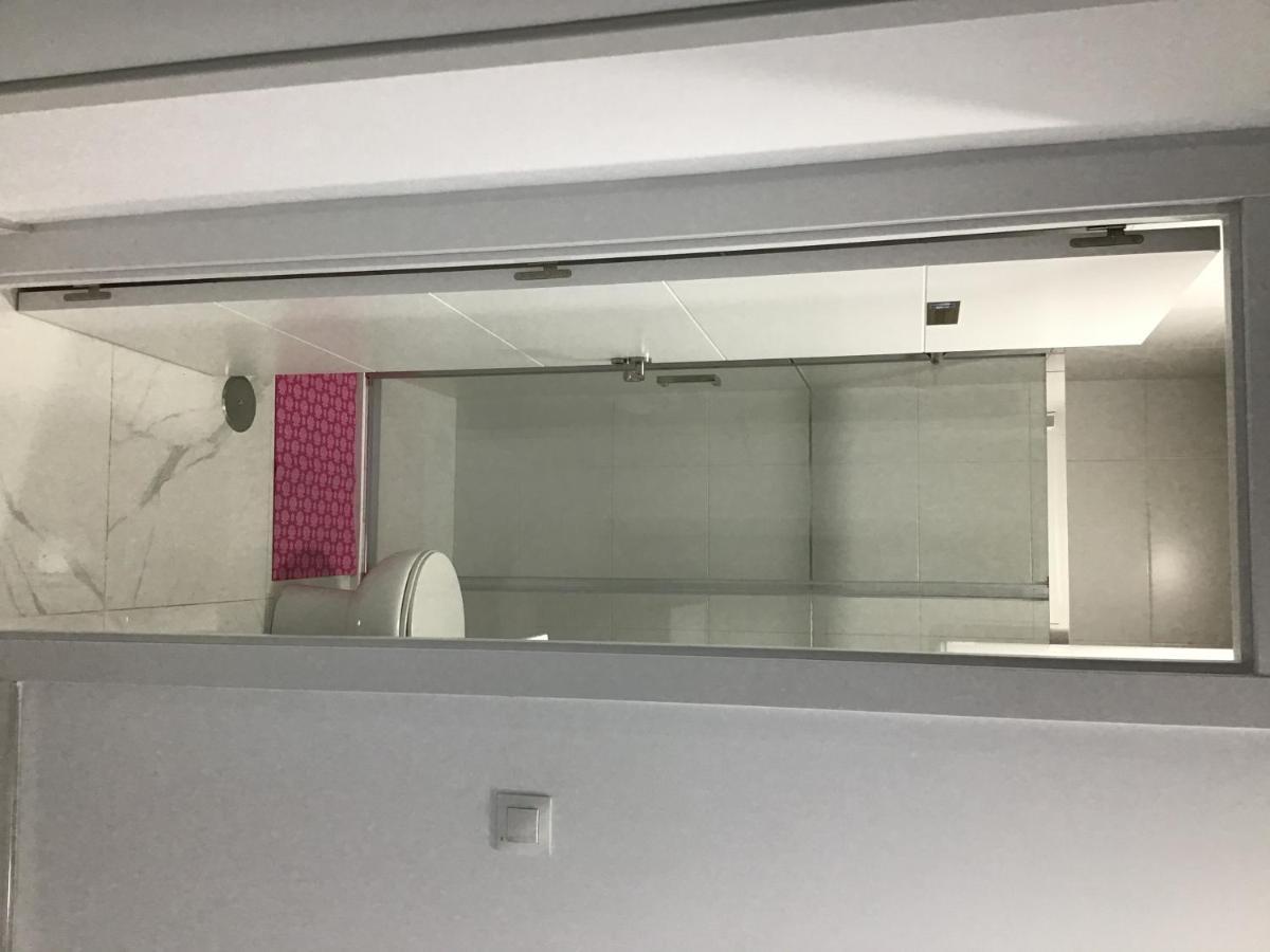 Room In Apartment - Habitacion Multiple 04 Carpetana マドリード エクステリア 写真